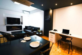Monochromatic Apartment